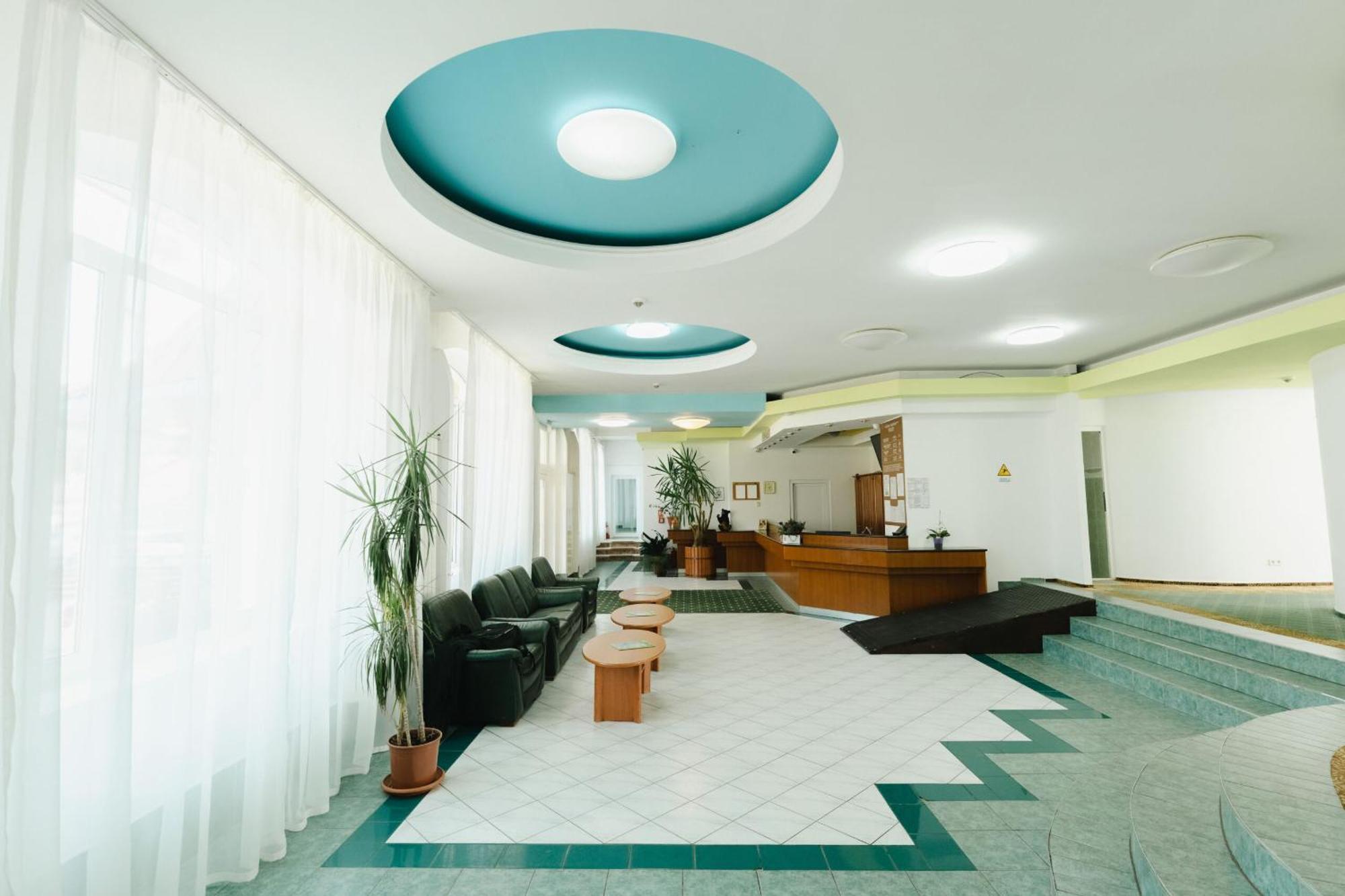 Hotel Iadolina Stâna de Vale Extérieur photo