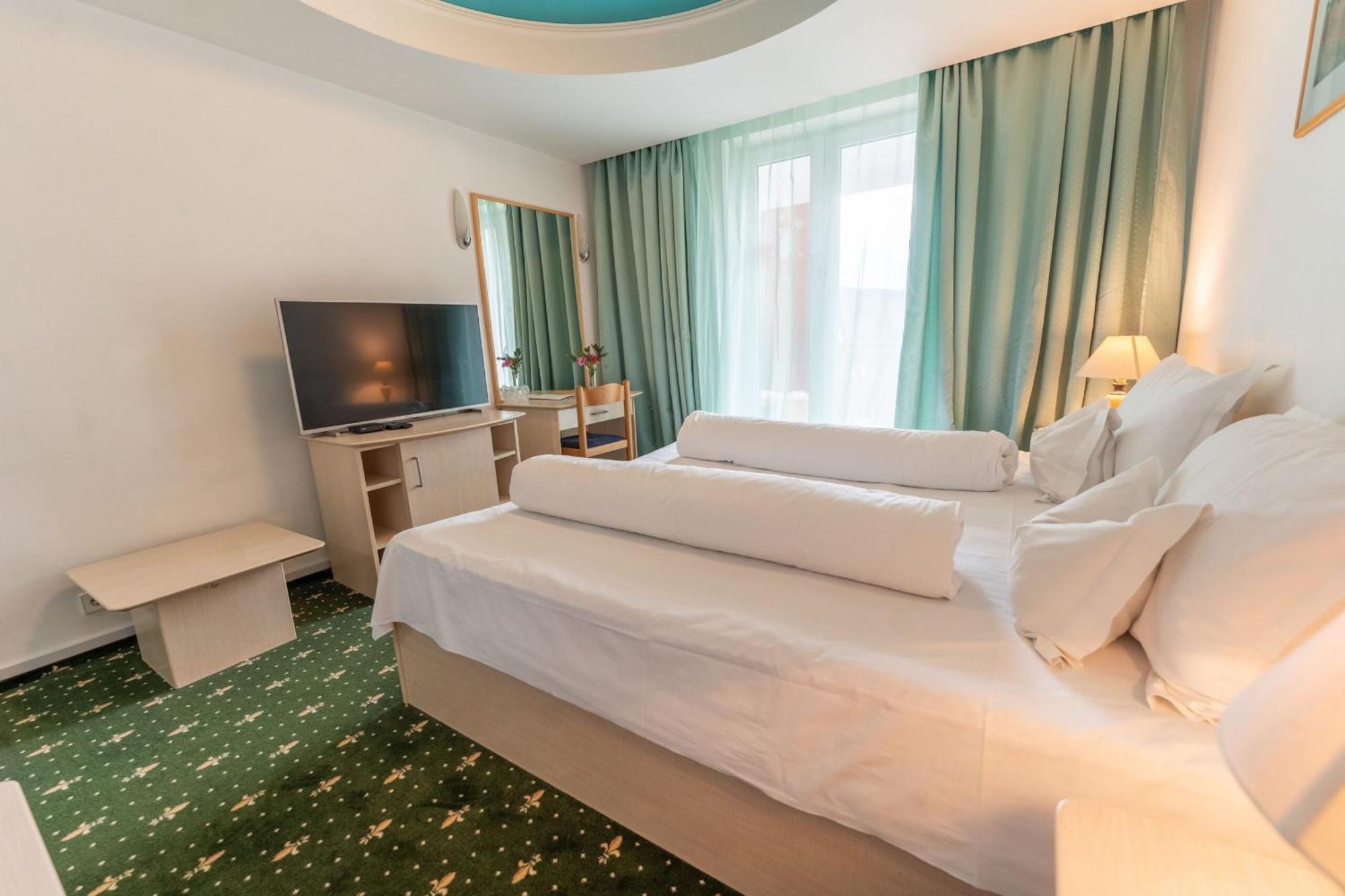 Hotel Iadolina Stâna de Vale Extérieur photo