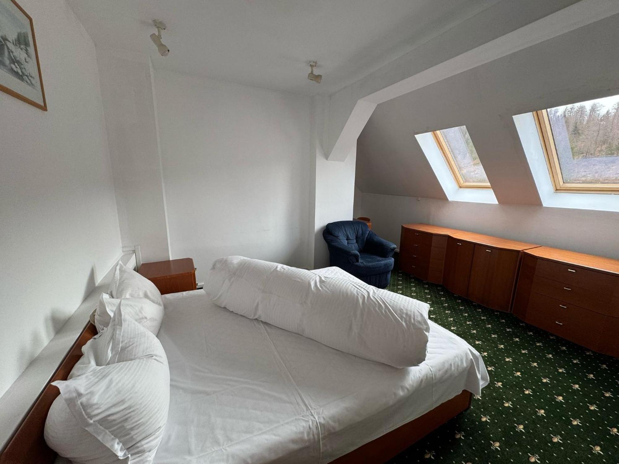 Hotel Iadolina Stâna de Vale Extérieur photo